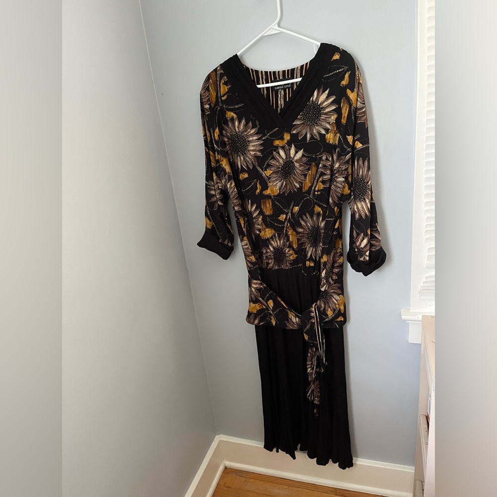 Carole Little vintage Black and Tan Midi Dress with Tie Front‎